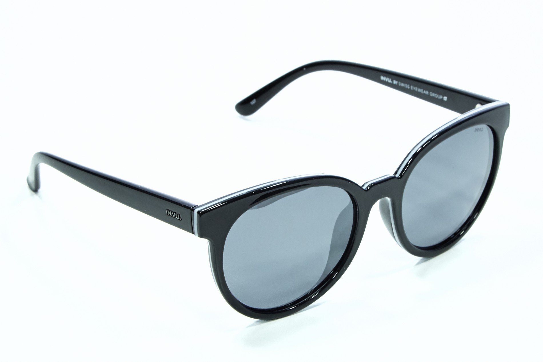 Солнцезащитные очки  Invu B2830A (+) - 1